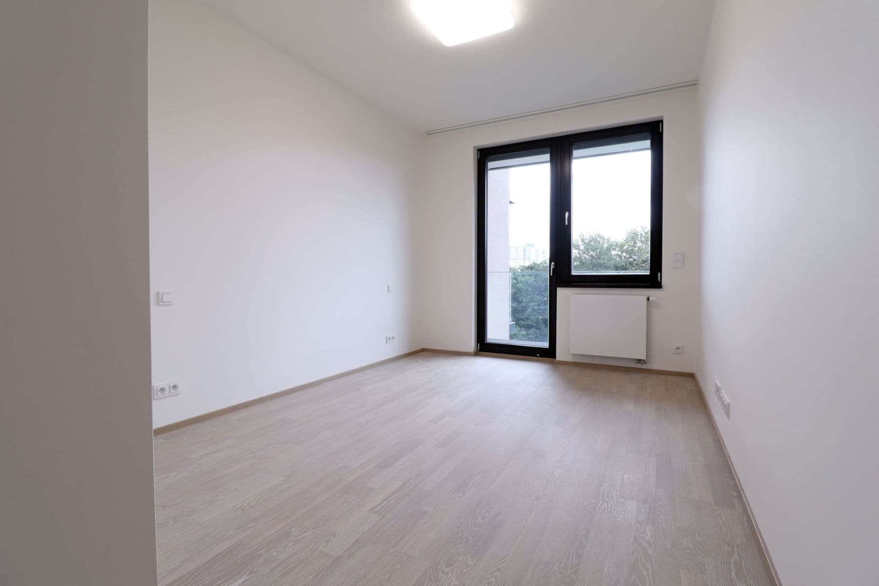 Prenájom bytu 3-izbový 87 m², K Červenému vrchu, Praha, Praha Prenájom bytu 3-izbový 87 m², K Červenému vrchu, Praha, Praha