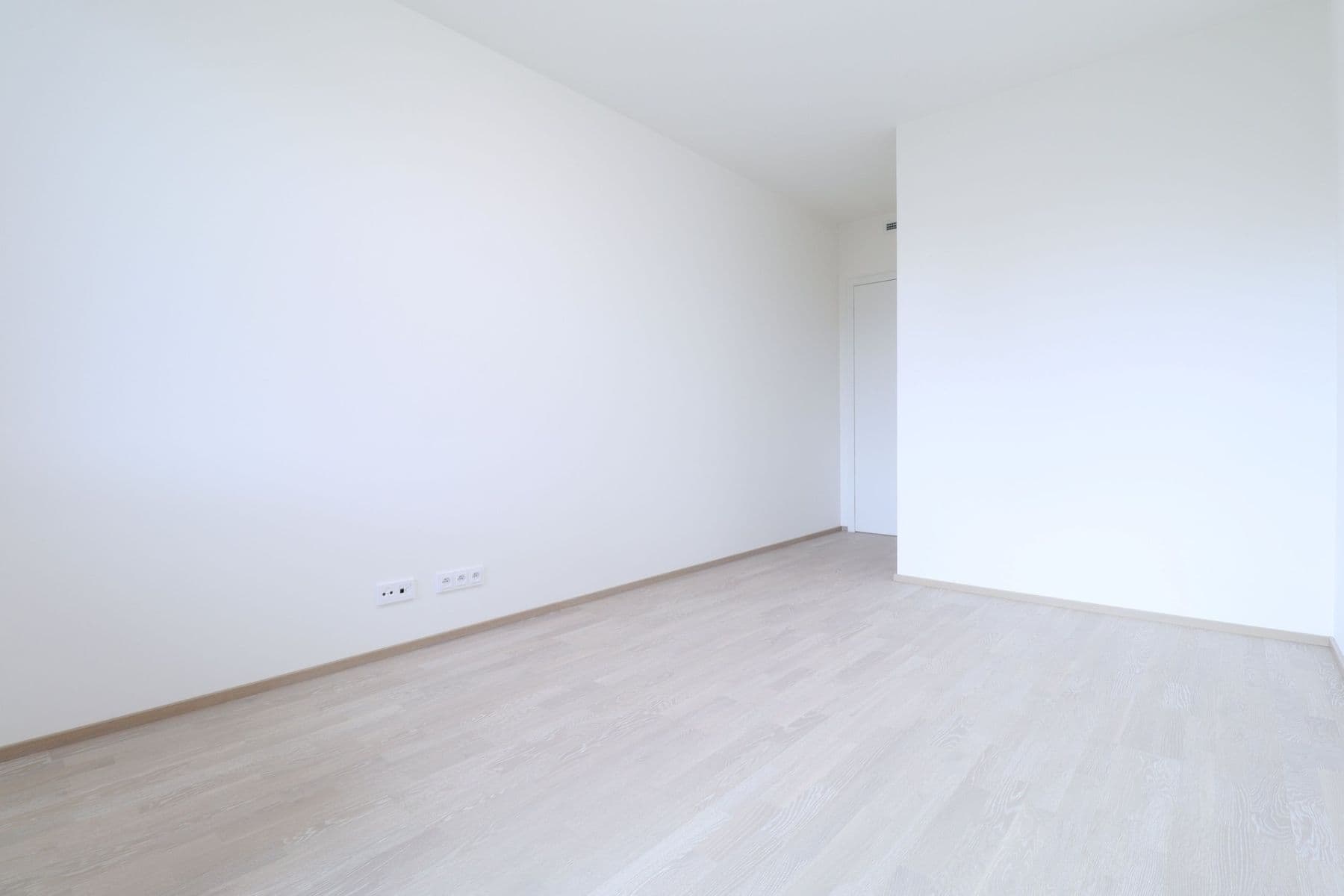 Prenájom bytu 3-izbový 87 m², K Červenému vrchu, Praha, Praha Prenájom bytu 3-izbový 87 m², K Červenému vrchu, Praha, Praha