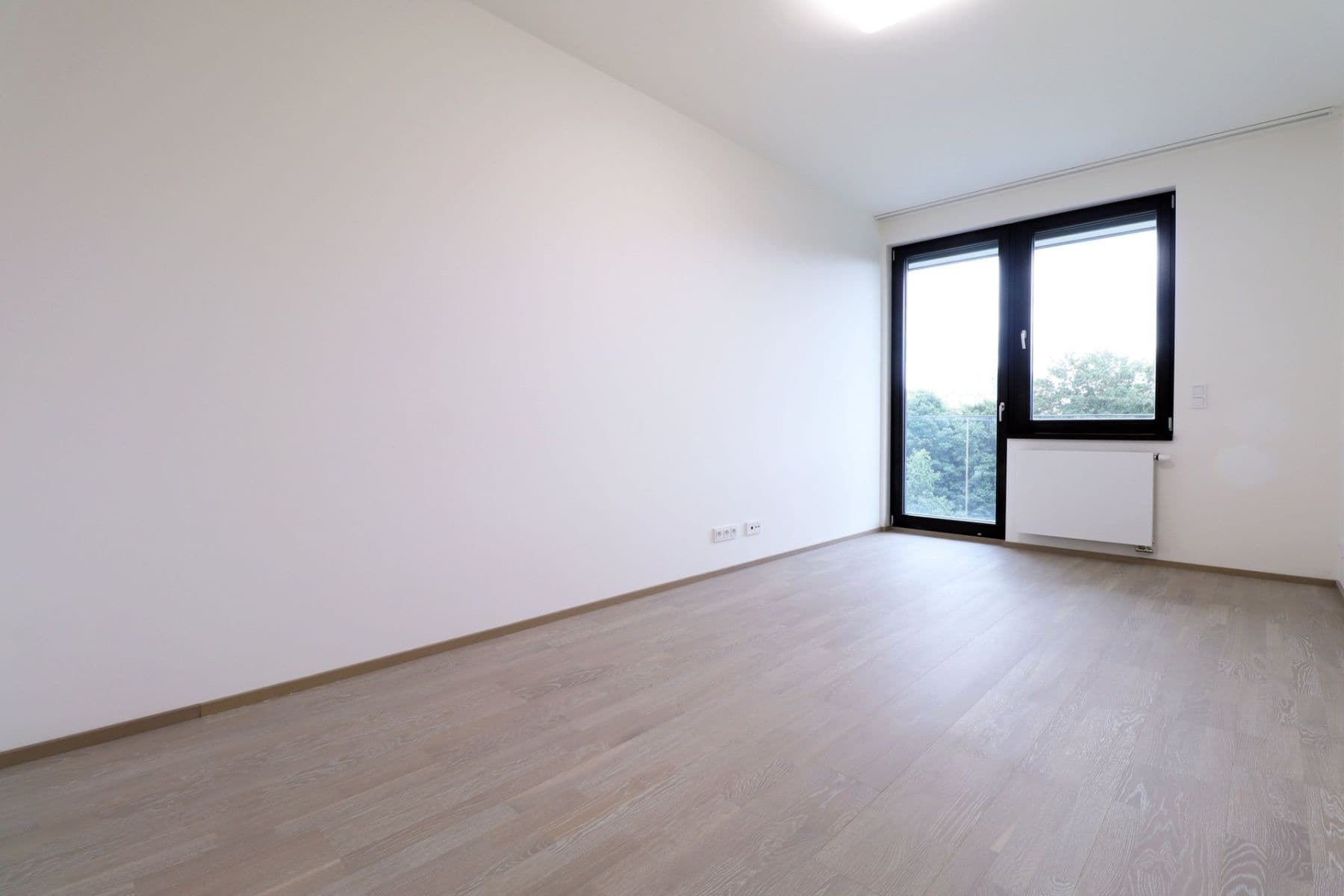 Prenájom bytu 3-izbový 87 m², K Červenému vrchu, Praha, Praha Prenájom bytu 3-izbový 87 m², K Červenému vrchu, Praha, Praha