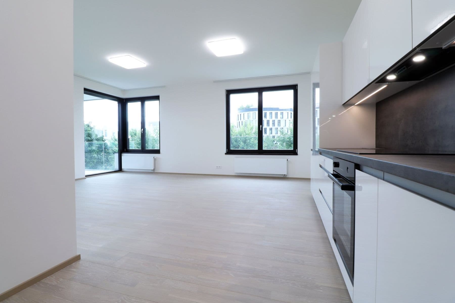 Prenájom bytu 3-izbový 87 m², K Červenému vrchu, Praha, Praha Prenájom bytu 3-izbový 87 m², K Červenému vrchu, Praha, Praha