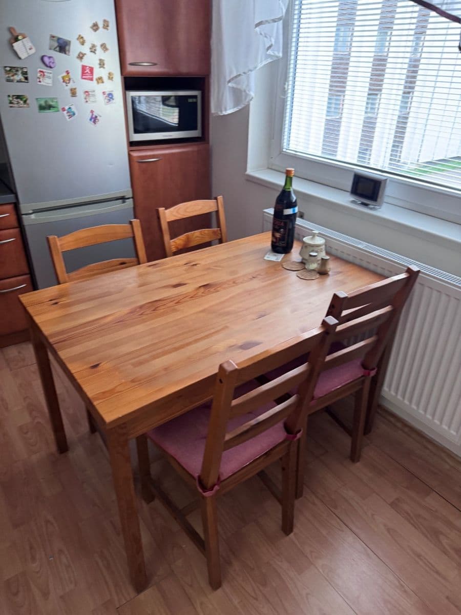 Prenájom bytu 2-izbový 67 m², Mirotická, Praha, Praha Prenájom bytu 2-izbový 67 m², Mirotická, Praha, Praha