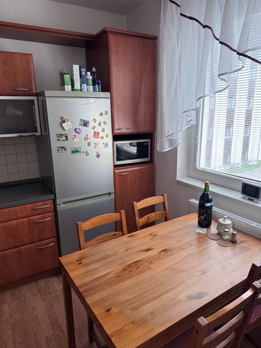 Prenájom bytu 2-izbový 67 m², Mirotická, Praha, Praha Prenájom bytu 2-izbový 67 m², Mirotická, Praha, Praha