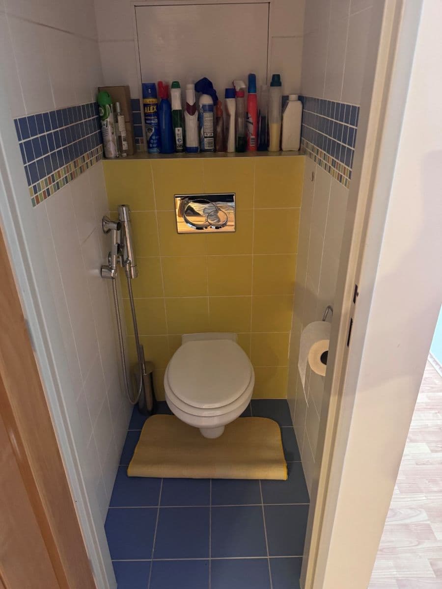 Prenájom bytu 2-izbový 67 m², Mirotická, Praha, Praha Prenájom bytu 2-izbový 67 m², Mirotická, Praha, Praha