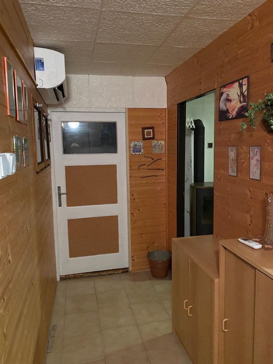 Predaj rekreačného objektu 48 m², pozemek 1.156 m², V Podskalí, Zadní Třebaň, Středočeský kraj Predaj rekreačného objektu 48 m², pozemek 1.156 m², V Podskalí, Zadní Třebaň, Středočeský kraj