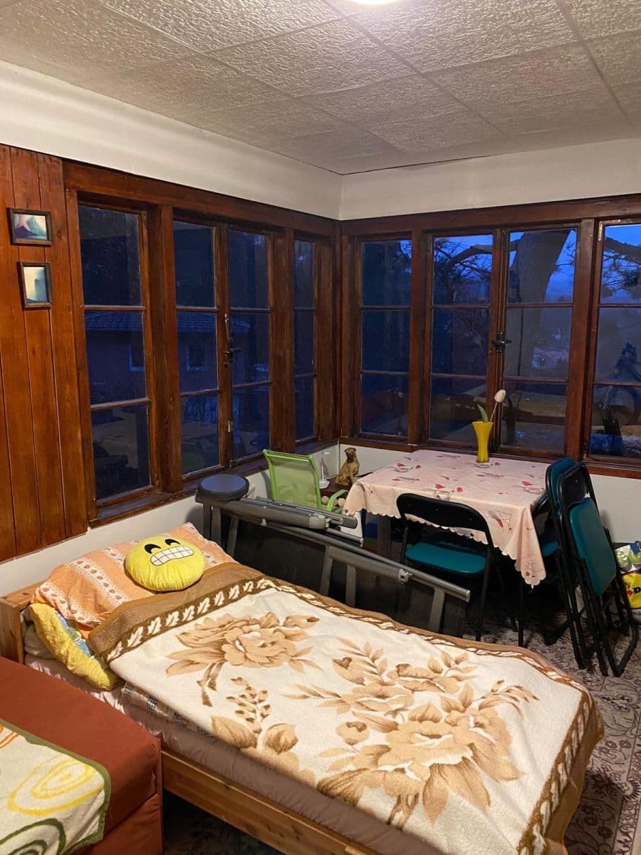 Predaj rekreačného objektu 48 m², pozemek 1.156 m², V Podskalí, Zadní Třebaň, Středočeský kraj Predaj rekreačného objektu 48 m², pozemek 1.156 m², V Podskalí, Zadní Třebaň, Středočeský kraj