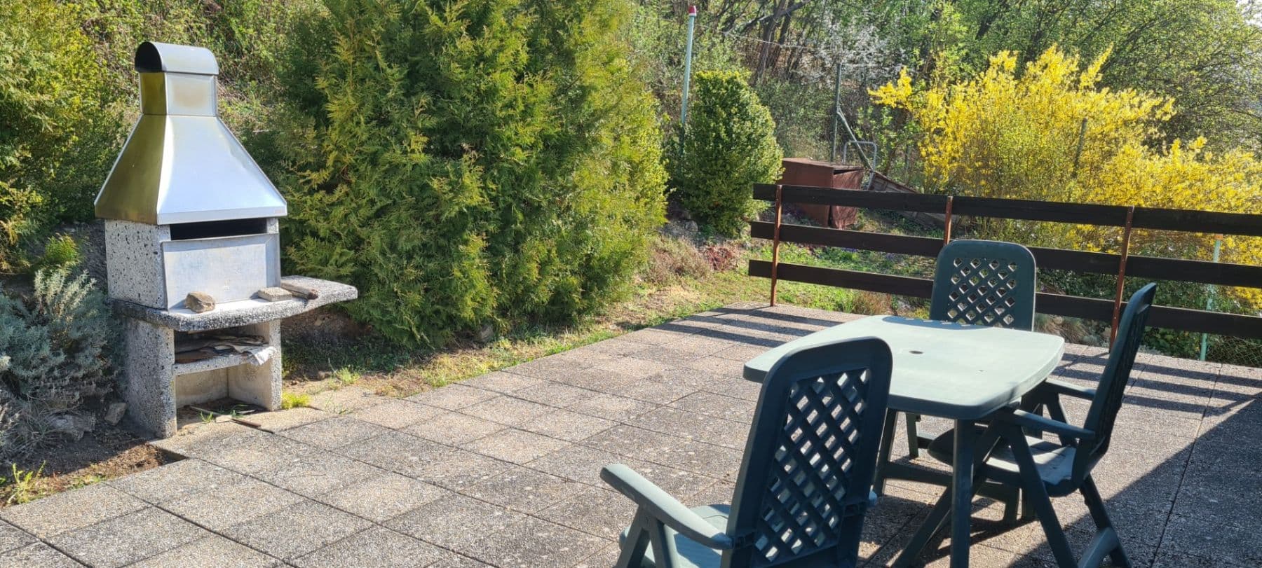 Predaj rekreačného objektu 92 m², pozemek 532 m², Bítouchov, Středočeský kraj Predaj rekreačného objektu 92 m², pozemek 532 m², Bítouchov, Středočeský kraj