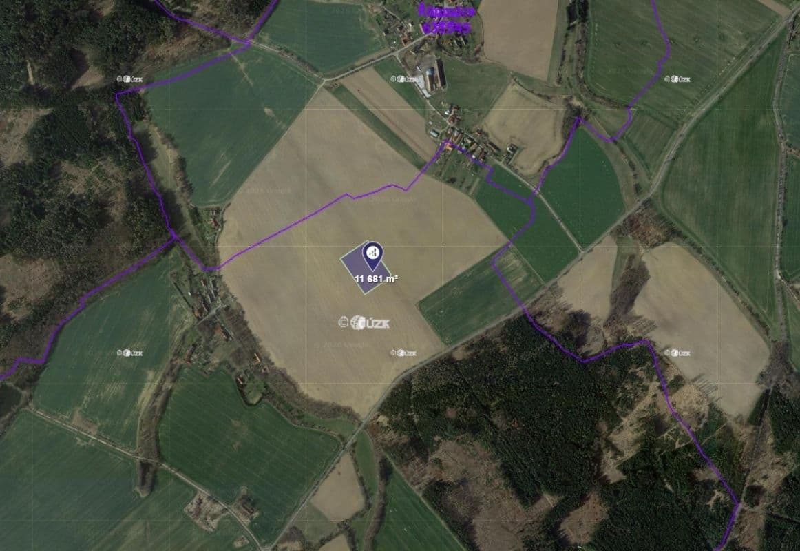 Predaj pozemku 11.681 m², Golčův Jeníkov, Kraj Vysočina Predaj pozemku 11.681 m², Golčův Jeníkov, Kraj Vysočina