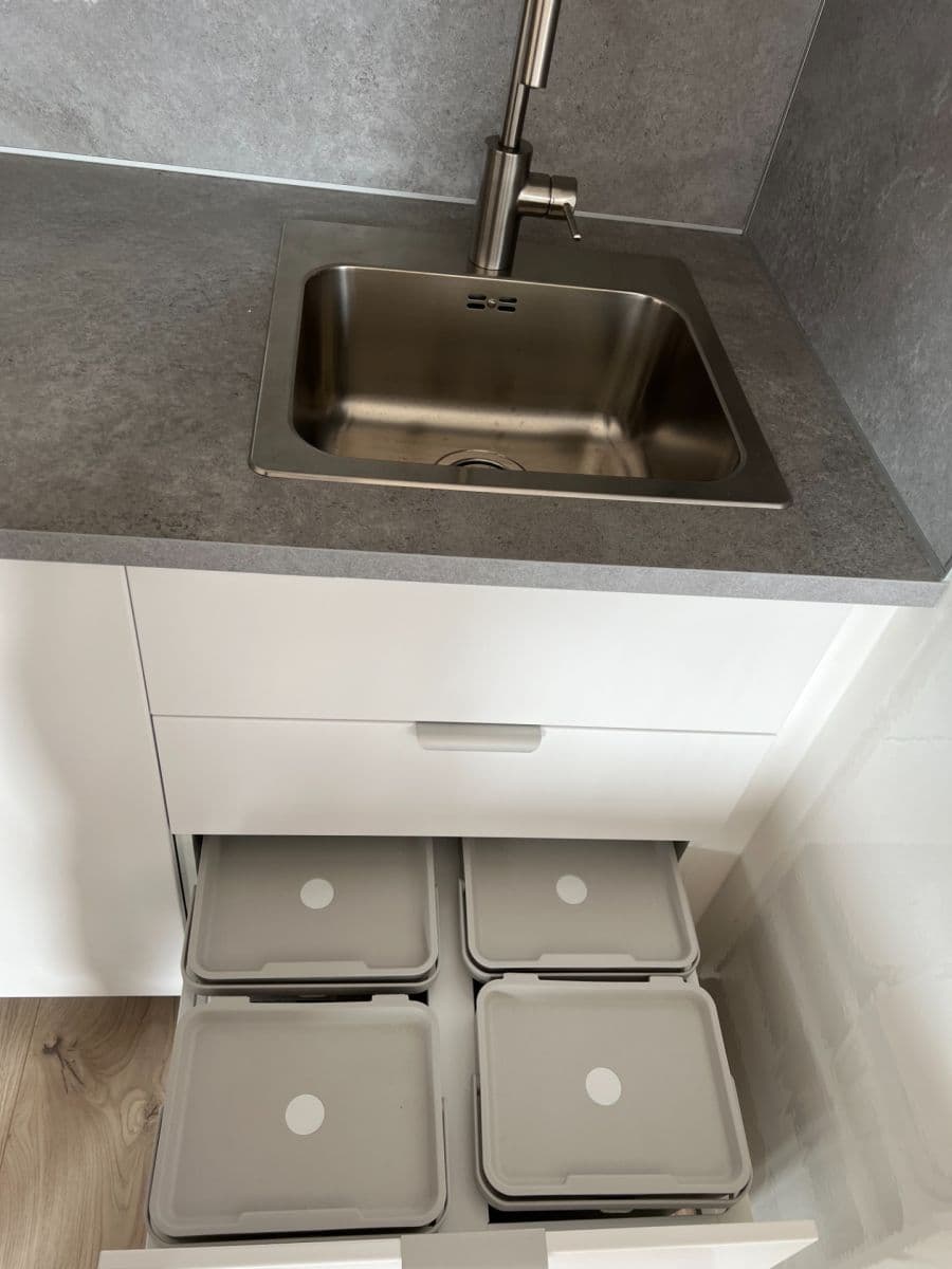 Prenájom bytu 1-izbový 36 m², Gerstelova, Praha, Praha Prenájom bytu 1-izbový 36 m², Gerstelova, Praha, Praha