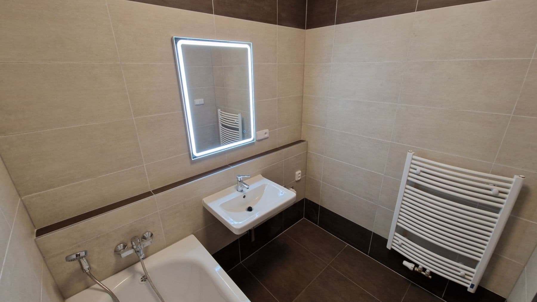 Prenájom bytu 2-izbový 55 m², Studentská, Plzeň, Plzeňský kraj Prenájom bytu 2-izbový 55 m², Studentská, Plzeň, Plzeňský kraj