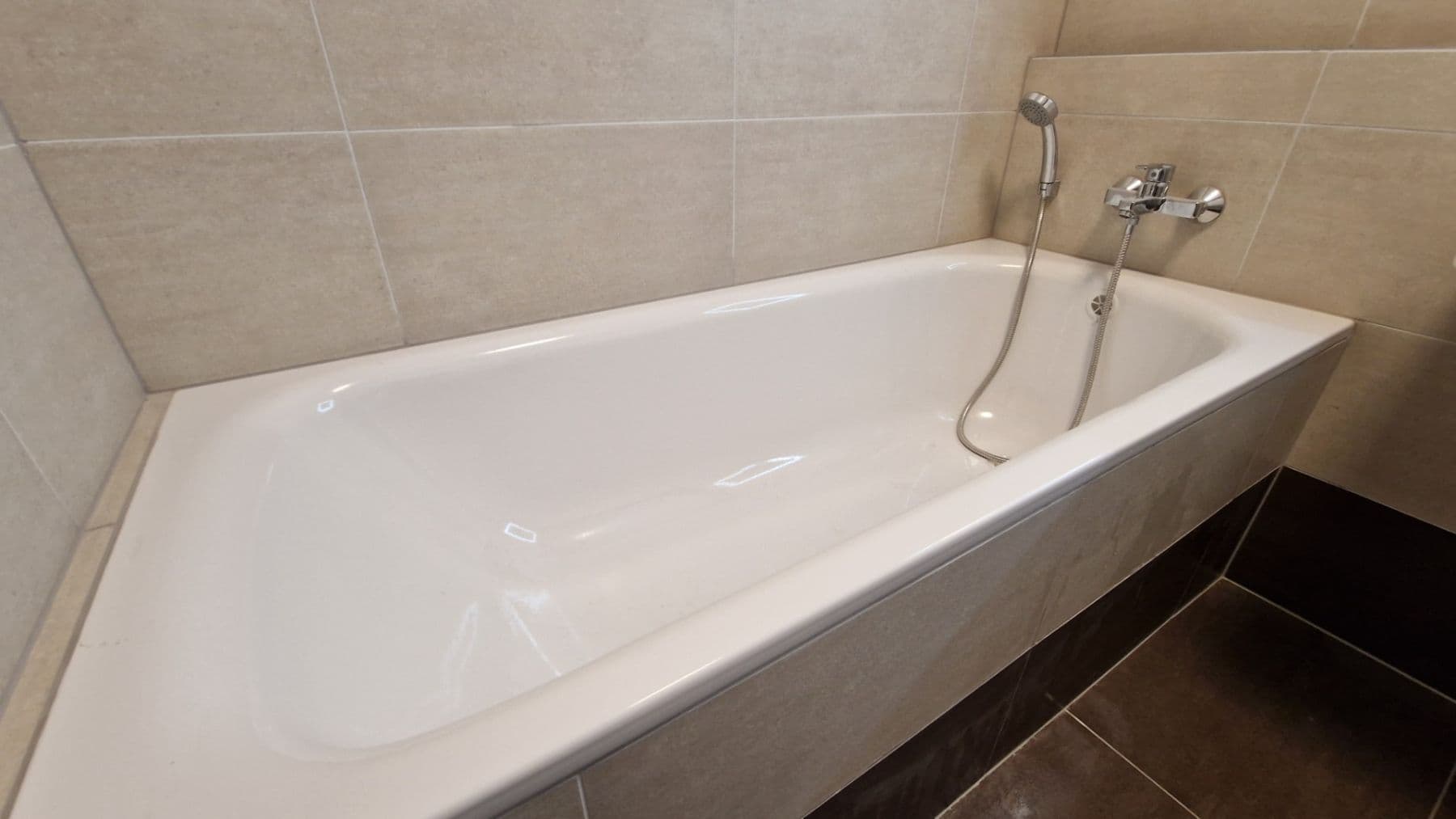 Prenájom bytu 2-izbový 55 m², Studentská, Plzeň, Plzeňský kraj Prenájom bytu 2-izbový 55 m², Studentská, Plzeň, Plzeňský kraj