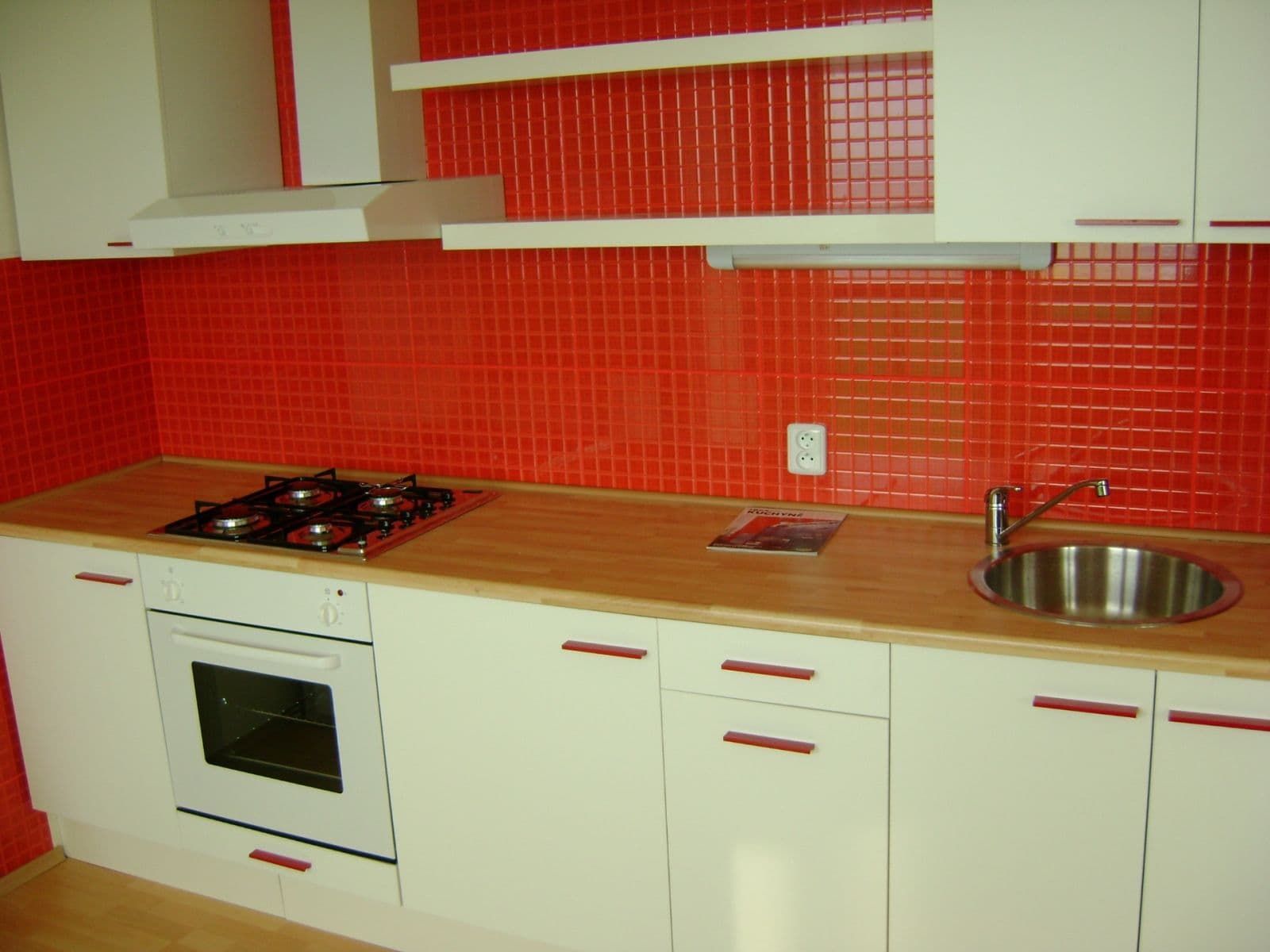 Predaj bytu 1-izbový 42 m², Gen. Hrušky, Ostrava, Moravskoslezský kraj Predaj bytu 1-izbový 42 m², Gen. Hrušky, Ostrava, Moravskoslezský kraj