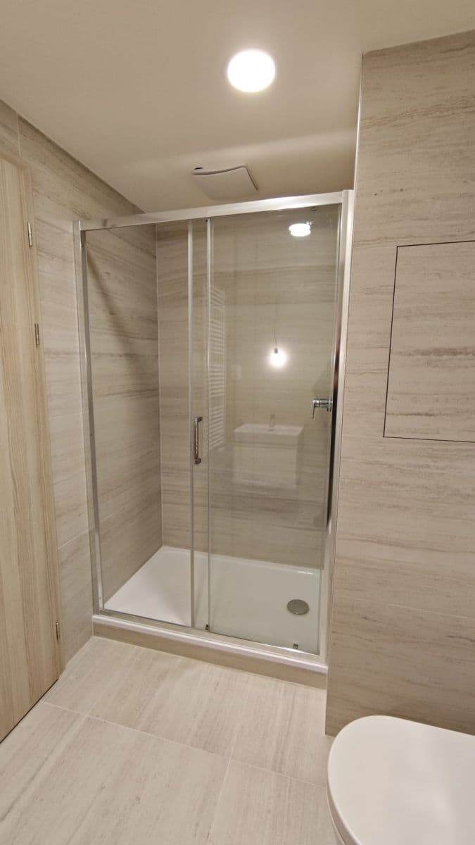 Prenájom bytu 1-izbový 35 m², Bukačova, Praha, Praha Prenájom bytu 1-izbový 35 m², Bukačova, Praha, Praha