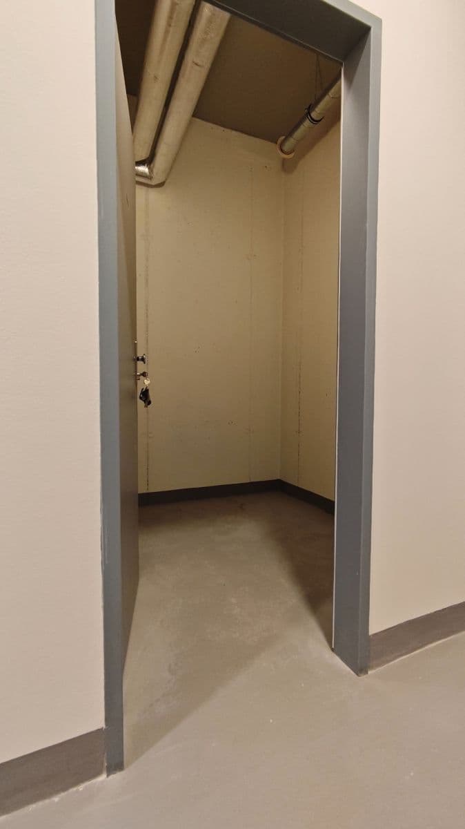 Prenájom bytu 1-izbový 35 m², Poděbradská, Praha, Praha Prenájom bytu 1-izbový 35 m², Poděbradská, Praha, Praha