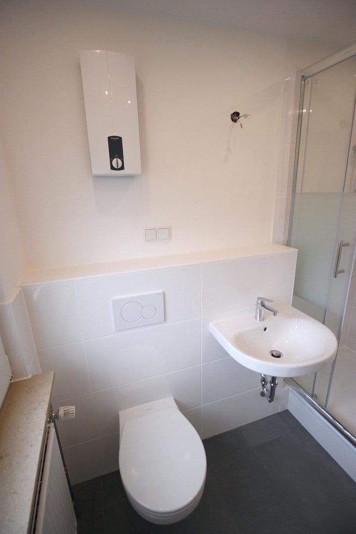 Prenájom bytu 3-izbový 65 m², Adolf-Friedrich-Straße 29, Troisdorf, Severné Porýnie - Westfálsko Prenájom bytu 3-izbový 65 m², Adolf-Friedrich-Straße 29, Troisdorf, Severné Porýnie - Westfálsko