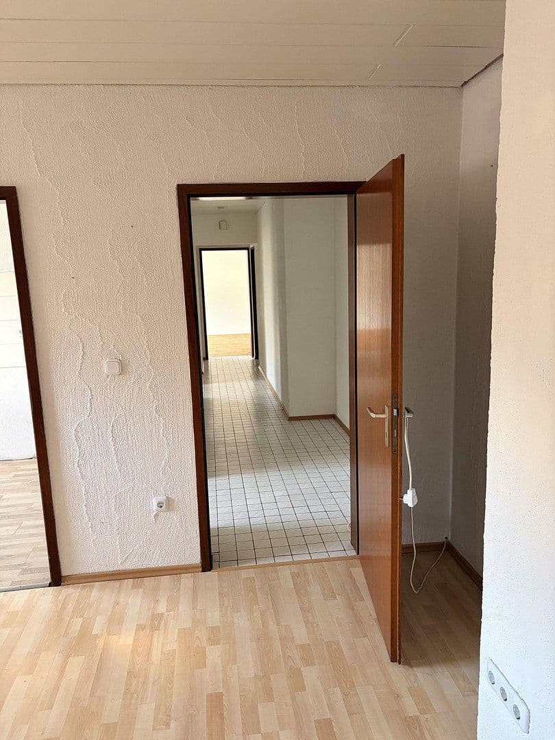 Predaj domu 165 m², pozemek 800 m², Friedrich-Ebert-Str. 40, Schiffweiler, Sársko Predaj domu 165 m², pozemek 800 m², Friedrich-Ebert-Str. 40, Schiffweiler, Sársko