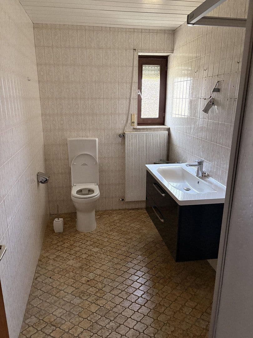 Predaj domu 165 m², pozemek 800 m², Friedrich-Ebert-Str. 40, Schiffweiler, Sársko Predaj domu 165 m², pozemek 800 m², Friedrich-Ebert-Str. 40, Schiffweiler, Sársko