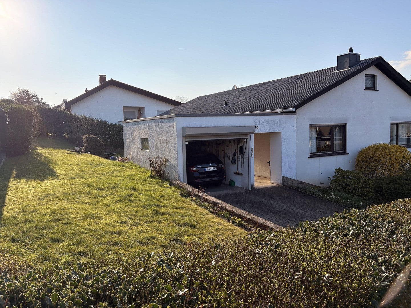 Predaj domu 165 m², pozemek 800 m², Friedrich-Ebert-Str. 40, Schiffweiler, Sársko Predaj domu 165 m², pozemek 800 m², Friedrich-Ebert-Str. 40, Schiffweiler, Sársko