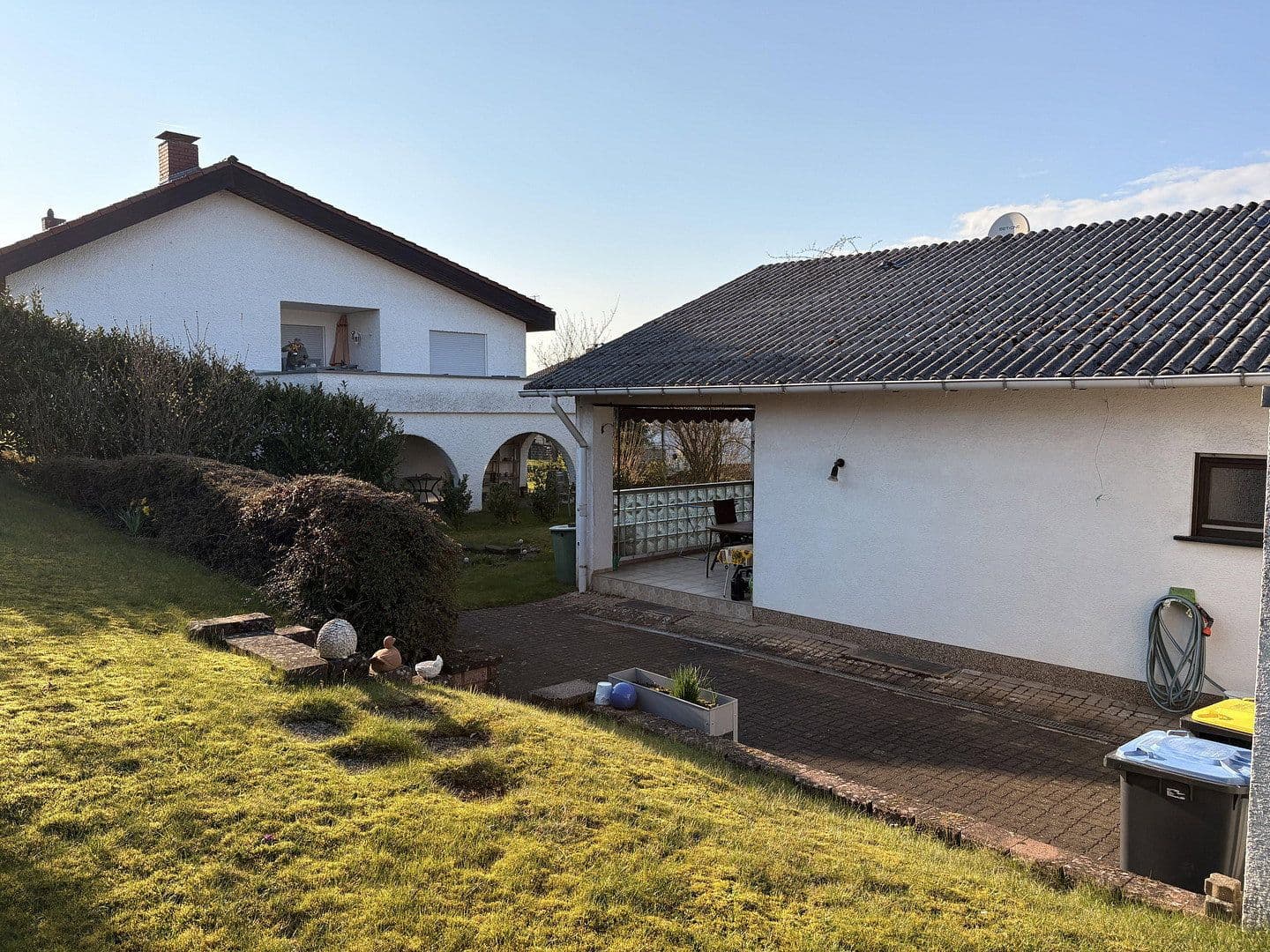 Predaj domu 165 m², pozemek 800 m², Friedrich-Ebert-Str. 40, Schiffweiler, Sársko Predaj domu 165 m², pozemek 800 m², Friedrich-Ebert-Str. 40, Schiffweiler, Sársko