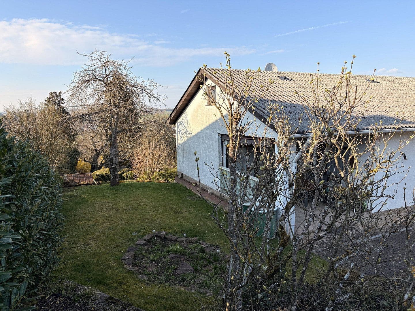 Predaj domu 165 m², pozemek 800 m², Friedrich-Ebert-Str. 40, Schiffweiler, Sársko Predaj domu 165 m², pozemek 800 m², Friedrich-Ebert-Str. 40, Schiffweiler, Sársko