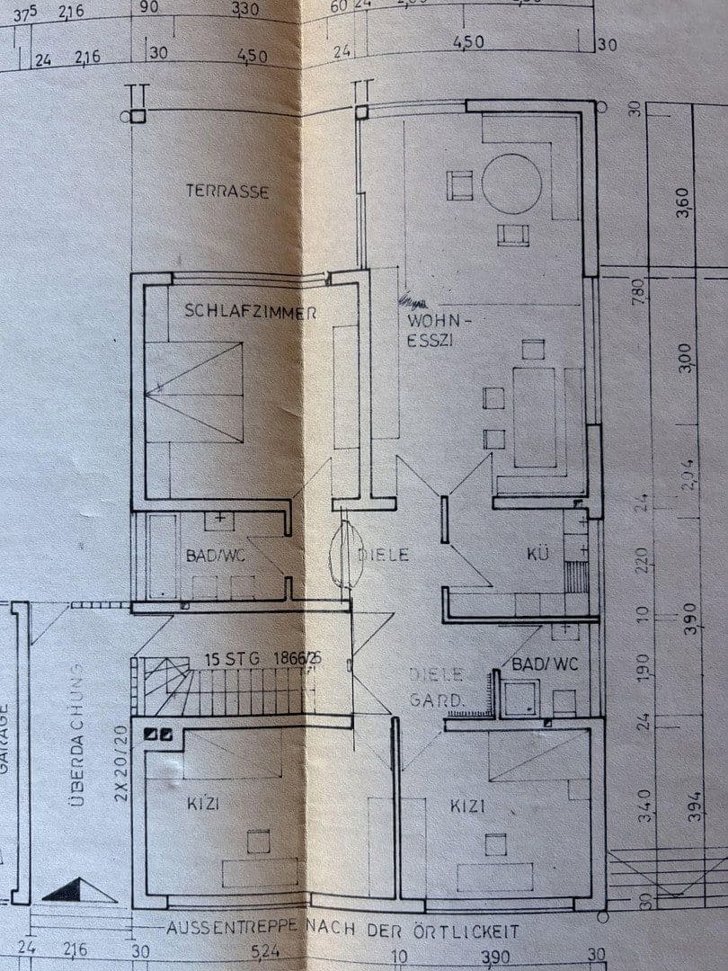 Predaj domu 165 m², pozemek 800 m², Friedrich-Ebert-Str. 40, Schiffweiler, Sársko Predaj domu 165 m², pozemek 800 m², Friedrich-Ebert-Str. 40, Schiffweiler, Sársko