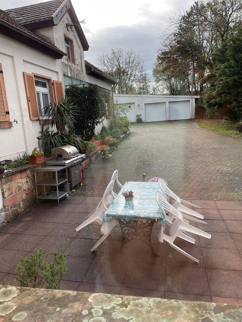 Predaj domu 214 m², pozemek 8.000 m², Gersheim, Sársko Predaj domu 214 m², pozemek 8.000 m², Gersheim, Sársko