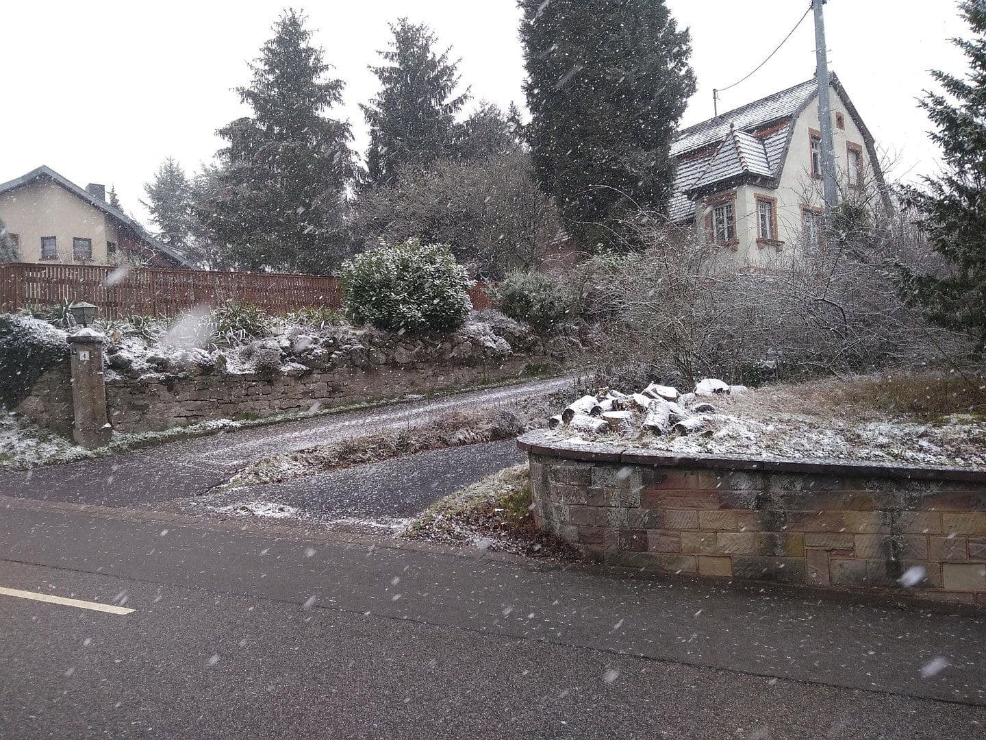 Predaj domu 214 m², pozemek 8.000 m², Gersheim, Sársko Predaj domu 214 m², pozemek 8.000 m², Gersheim, Sársko