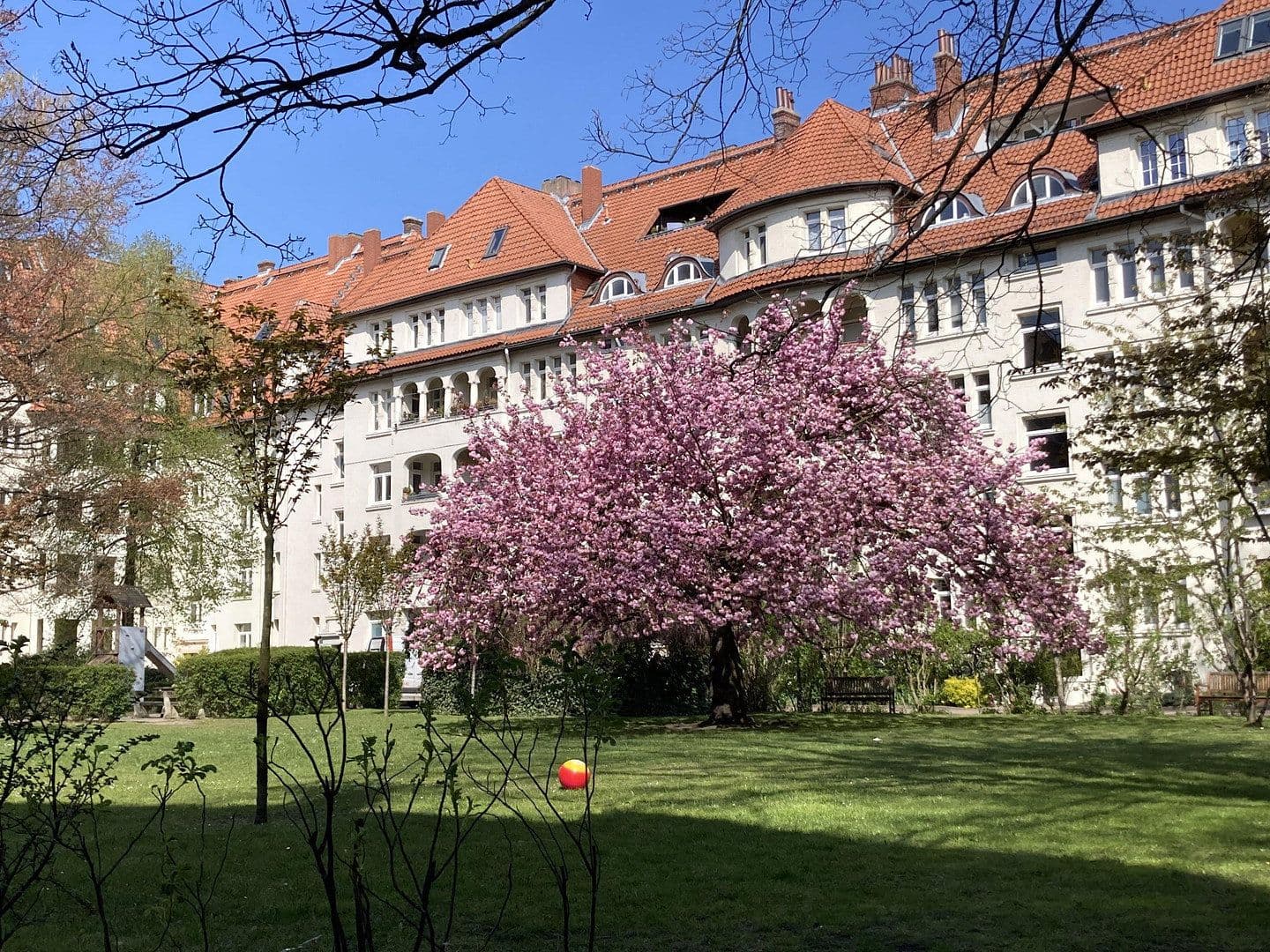 Predaj bytu 3-izbový 112 m², Hannover, Dolné Sasko Predaj bytu 3-izbový 112 m², Hannover, Dolné Sasko