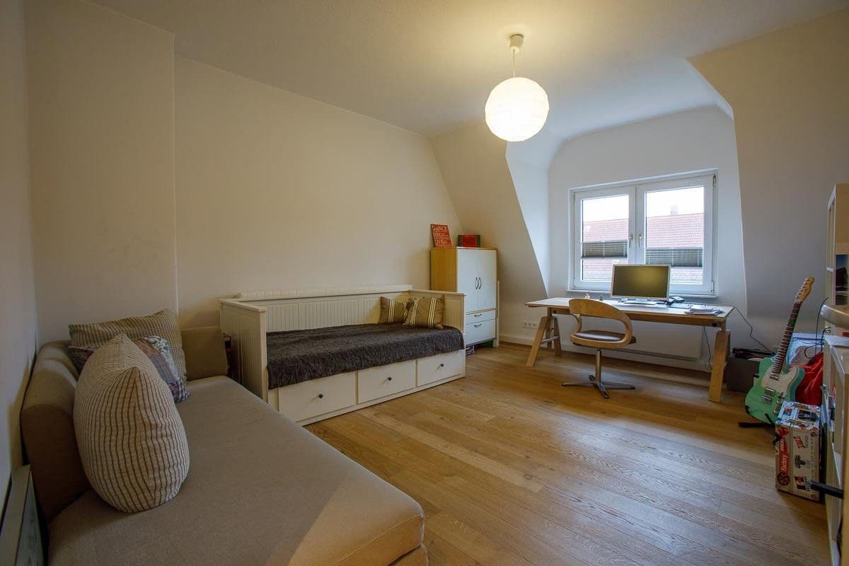 Predaj bytu 3-izbový 112 m², Hannover, Dolné Sasko Predaj bytu 3-izbový 112 m², Hannover, Dolné Sasko