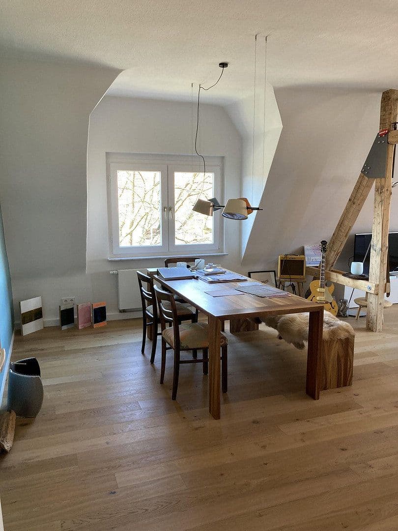 Predaj bytu 3-izbový 112 m², Hannover, Dolné Sasko Predaj bytu 3-izbový 112 m², Hannover, Dolné Sasko