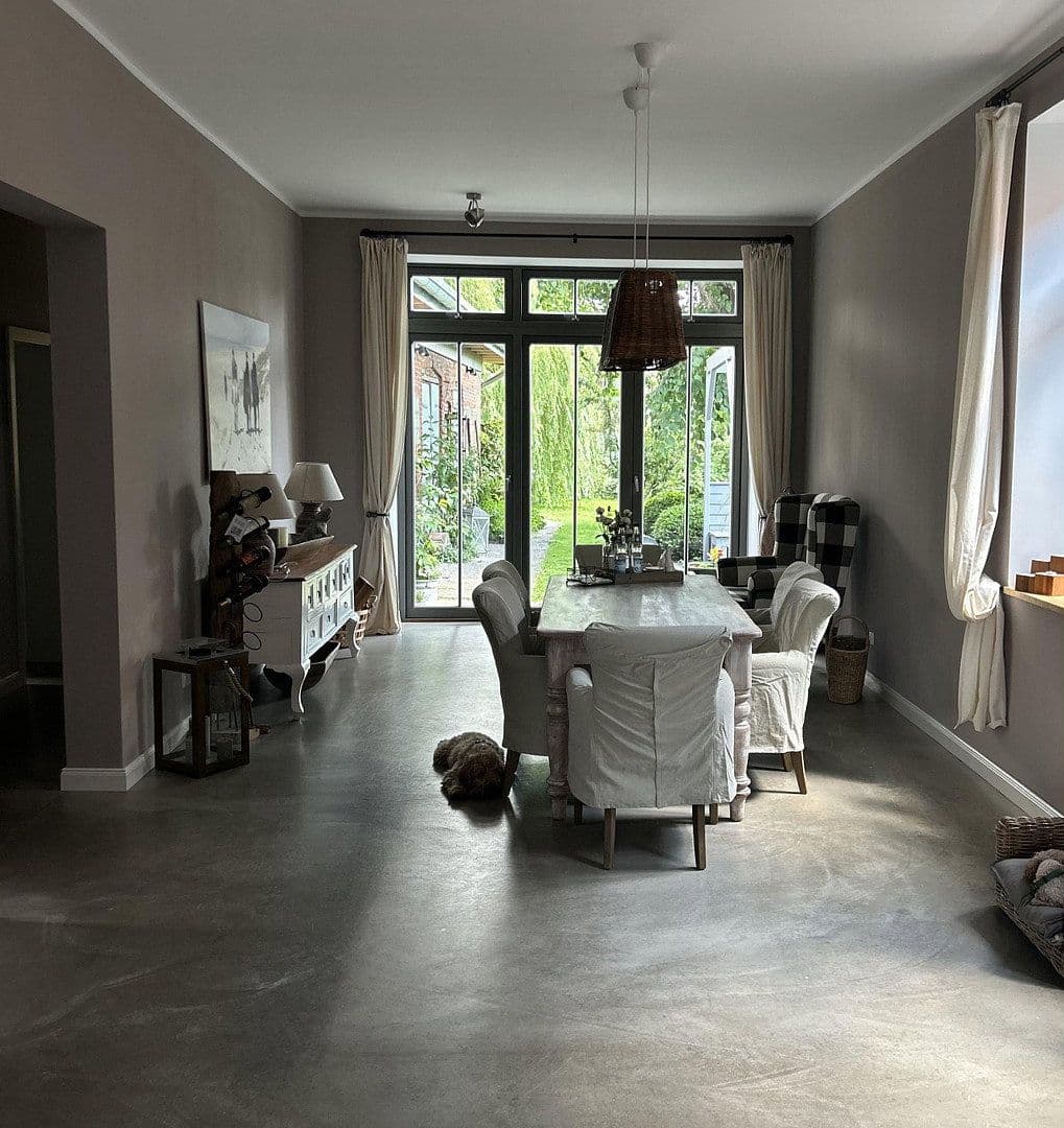 Predaj domu 270 m², pozemek 730 m², Meldorf, Šlezvicko-Holštajnsko Predaj domu 270 m², pozemek 730 m², Meldorf, Šlezvicko-Holštajnsko