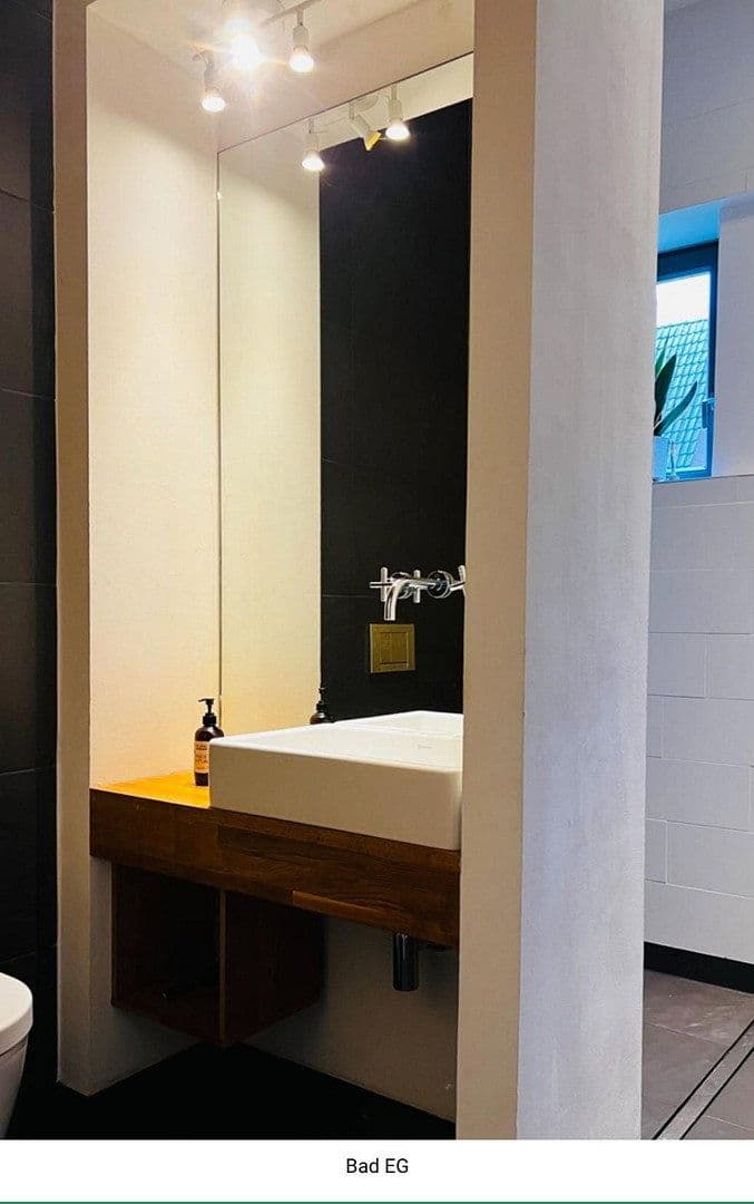 Predaj domu 270 m², pozemek 730 m², Meldorf, Šlezvicko-Holštajnsko Predaj domu 270 m², pozemek 730 m², Meldorf, Šlezvicko-Holštajnsko