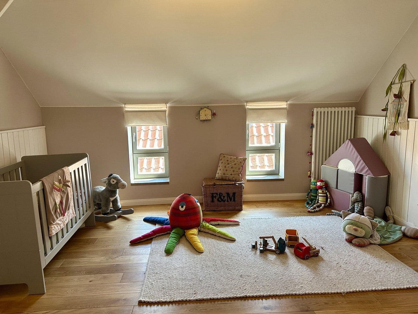 Predaj domu 270 m², pozemek 730 m², Meldorf, Šlezvicko-Holštajnsko Predaj domu 270 m², pozemek 730 m², Meldorf, Šlezvicko-Holštajnsko