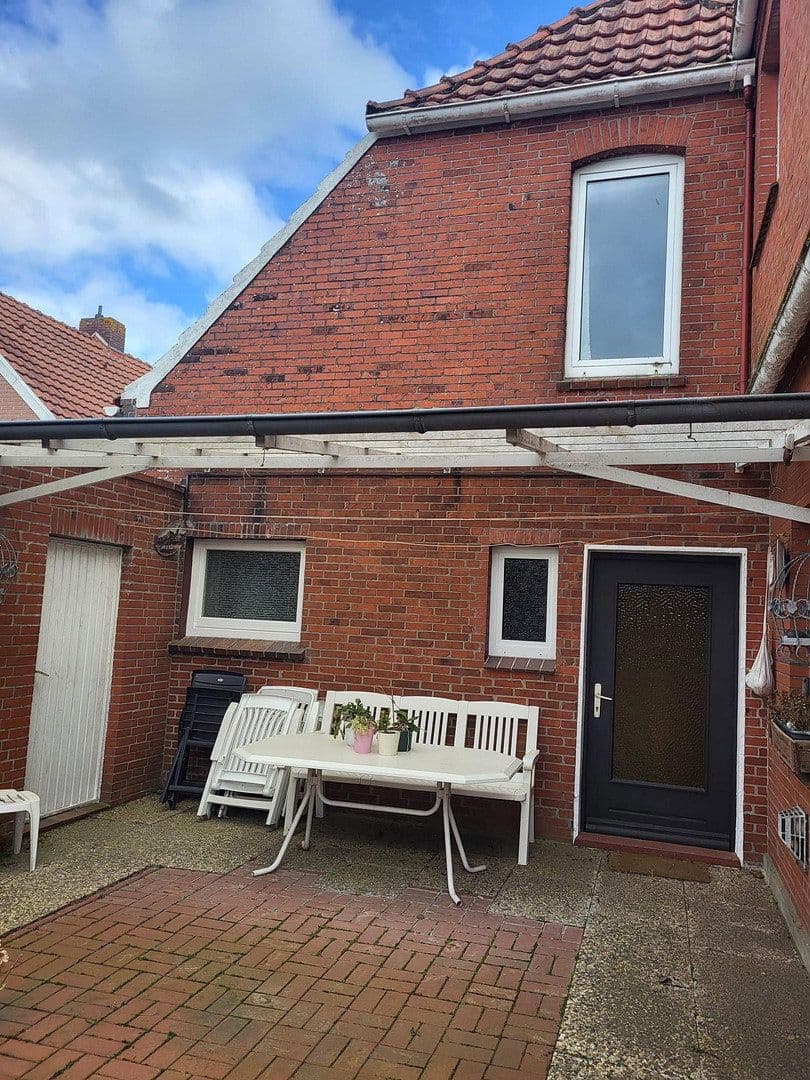 Predaj domu 130 m², pozemek 531 m², Emden, Dolné Sasko Predaj domu 130 m², pozemek 531 m², Emden, Dolné Sasko