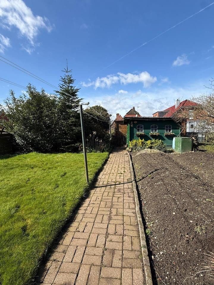 Predaj domu 130 m², pozemek 531 m², Emden, Dolné Sasko Predaj domu 130 m², pozemek 531 m², Emden, Dolné Sasko