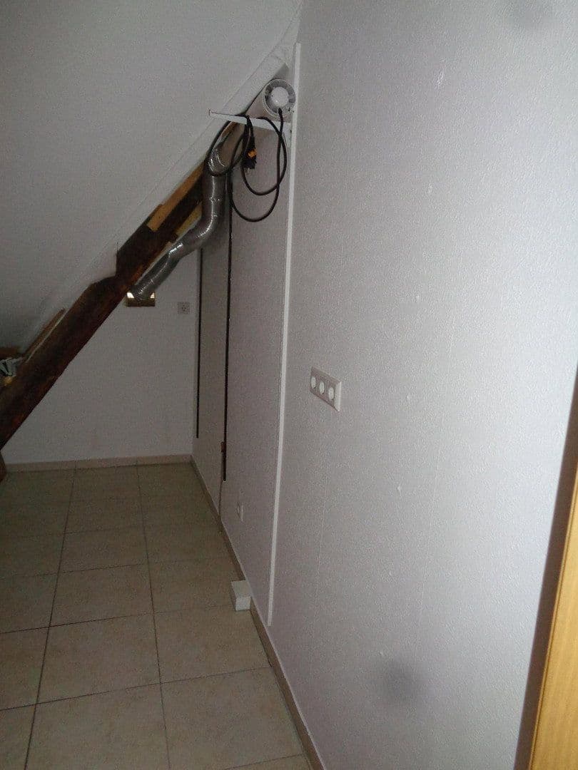 Prenájom bytu 3-izbový 93 m², Sulz am Neckar, Bádensko-Wurttembersko Prenájom bytu 3-izbový 93 m², Sulz am Neckar, Bádensko-Wurttembersko