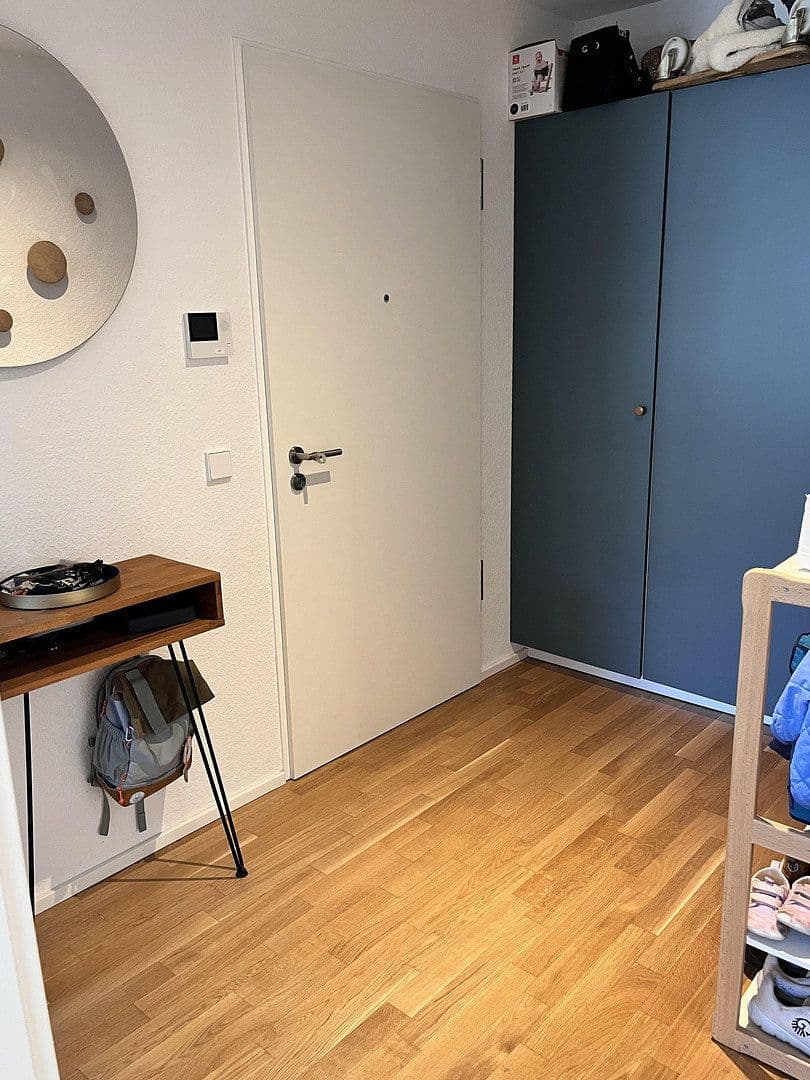 Prenájom bytu 4-izbový 102 m², Esslingen am Neckar, Bádensko-Wurttembersko Prenájom bytu 4-izbový 102 m², Esslingen am Neckar, Bádensko-Wurttembersko