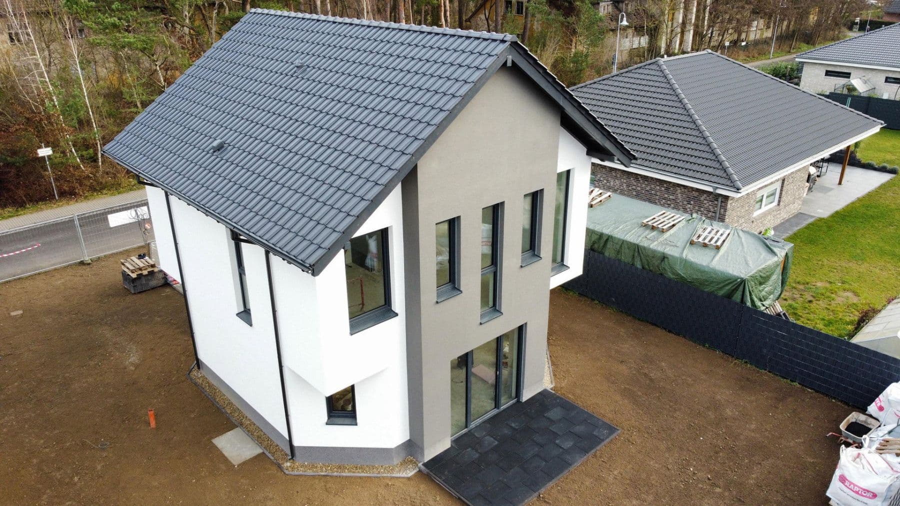 Predaj domu 123 m², pozemek 440 m², Reichweinstraße 4, Werneuchen, Brandenbursko Predaj domu 123 m², pozemek 440 m², Reichweinstraße 4, Werneuchen, Brandenbursko