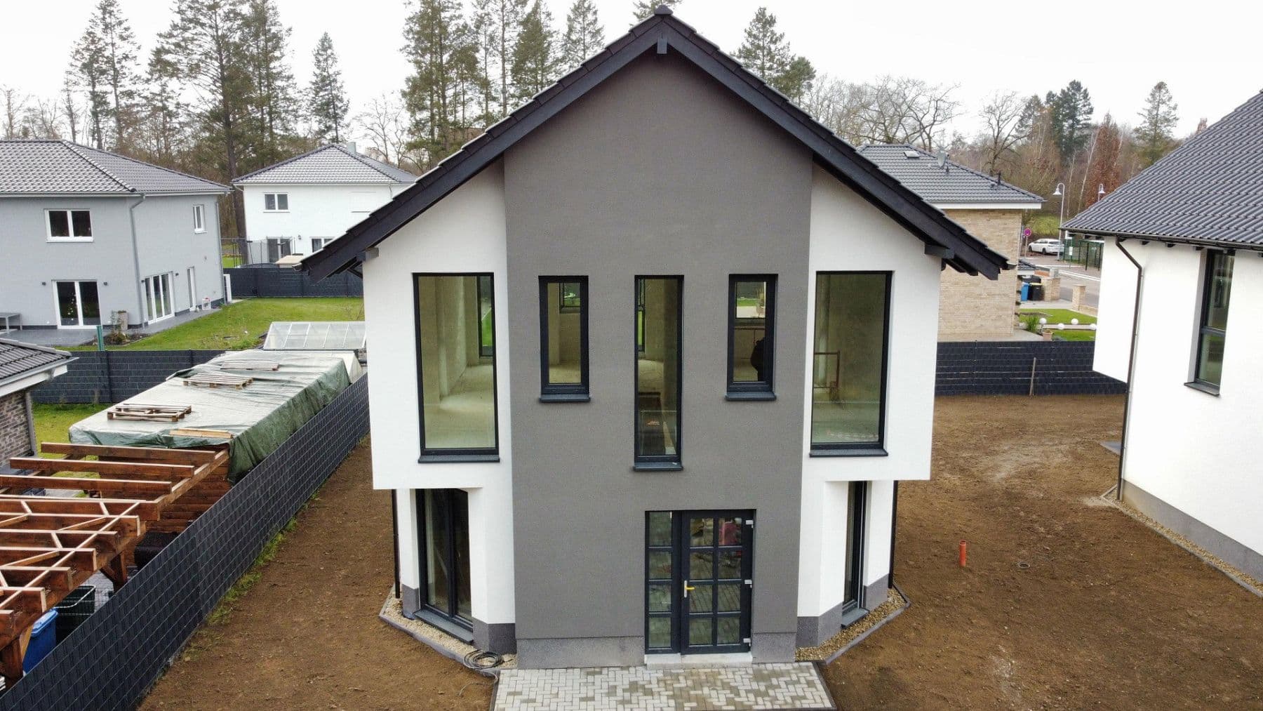 Predaj domu 123 m², pozemek 440 m², Reichweinstraße 4, Werneuchen, Brandenbursko Predaj domu 123 m², pozemek 440 m², Reichweinstraße 4, Werneuchen, Brandenbursko