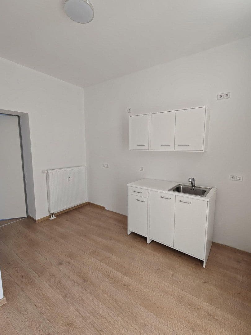Prenájom bytu 1-izbový 40 m², Neuendorfstraße 14, Hennigsdorf, Brandenbursko Prenájom bytu 1-izbový 40 m², Neuendorfstraße 14, Hennigsdorf, Brandenbursko
