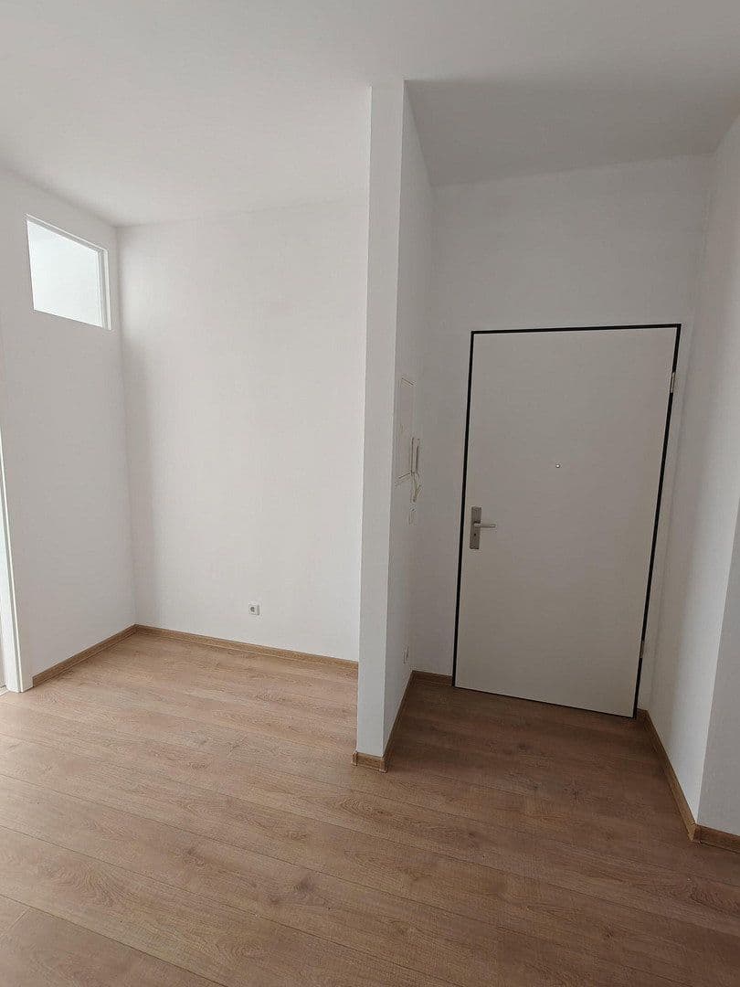 Prenájom bytu 1-izbový 40 m², Neuendorfstraße 14, Hennigsdorf, Brandenbursko Prenájom bytu 1-izbový 40 m², Neuendorfstraße 14, Hennigsdorf, Brandenbursko