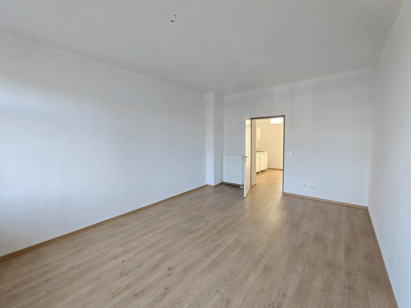 Prenájom bytu 1-izbový 40 m², Neuendorfstraße 14, Hennigsdorf, Brandenbursko Prenájom bytu 1-izbový 40 m², Neuendorfstraße 14, Hennigsdorf, Brandenbursko