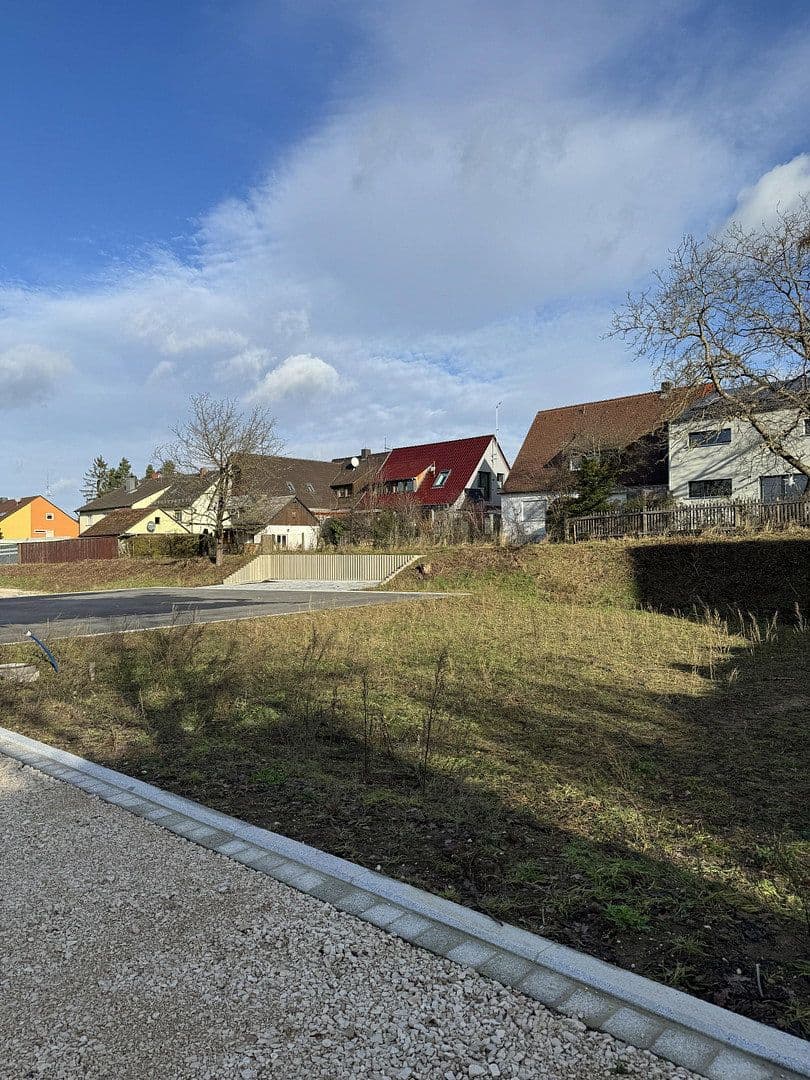 Predaj pozemku 542 m², Turnerweg 11, Roßtal, Bavorsko Predaj pozemku 542 m², Turnerweg 11, Roßtal, Bavorsko