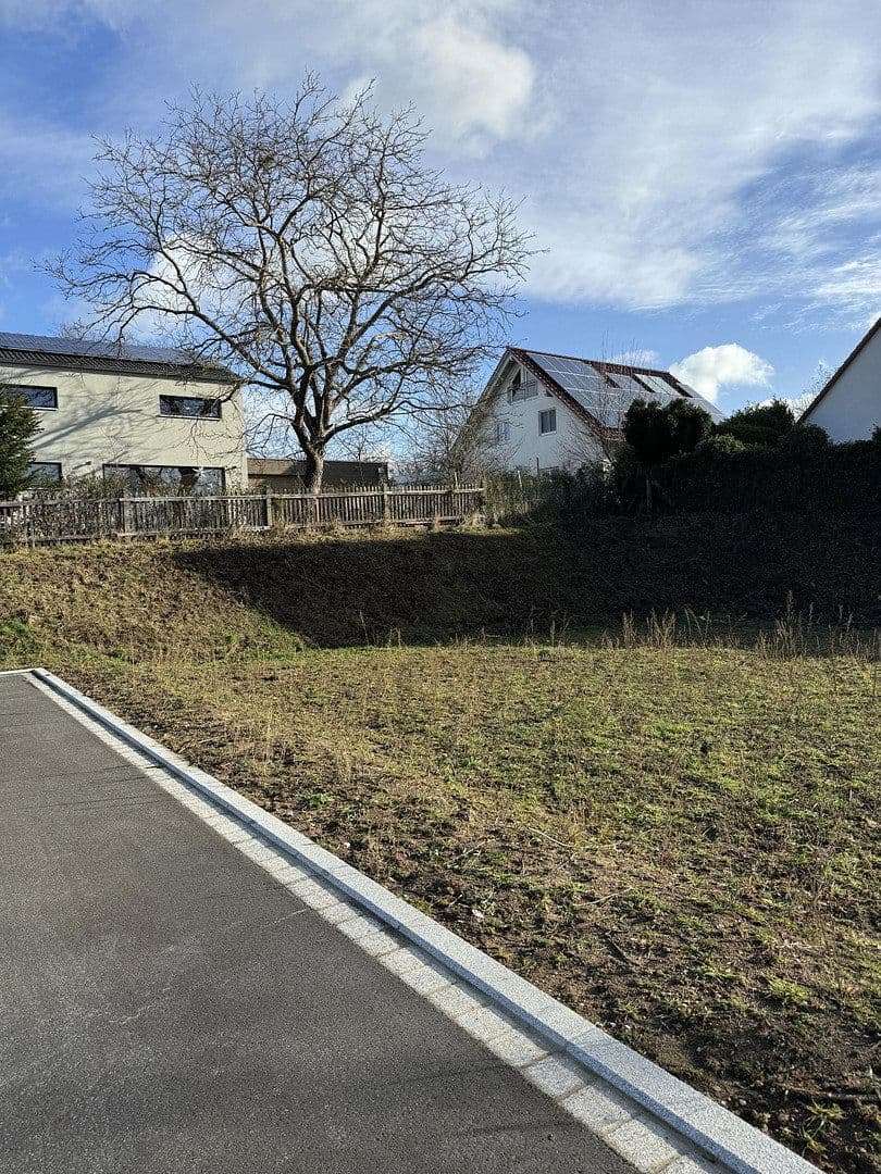 Predaj pozemku 542 m², Turnerweg 11, Roßtal, Bavorsko Predaj pozemku 542 m², Turnerweg 11, Roßtal, Bavorsko
