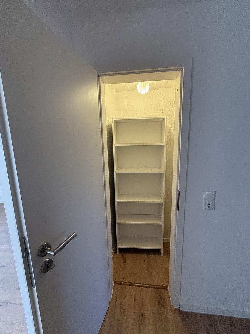 Prenájom bytu 2-izbový 68 m², August-Bebel-Straße 13, Kahla, Durínsko Prenájom bytu 2-izbový 68 m², August-Bebel-Straße 13, Kahla, Durínsko