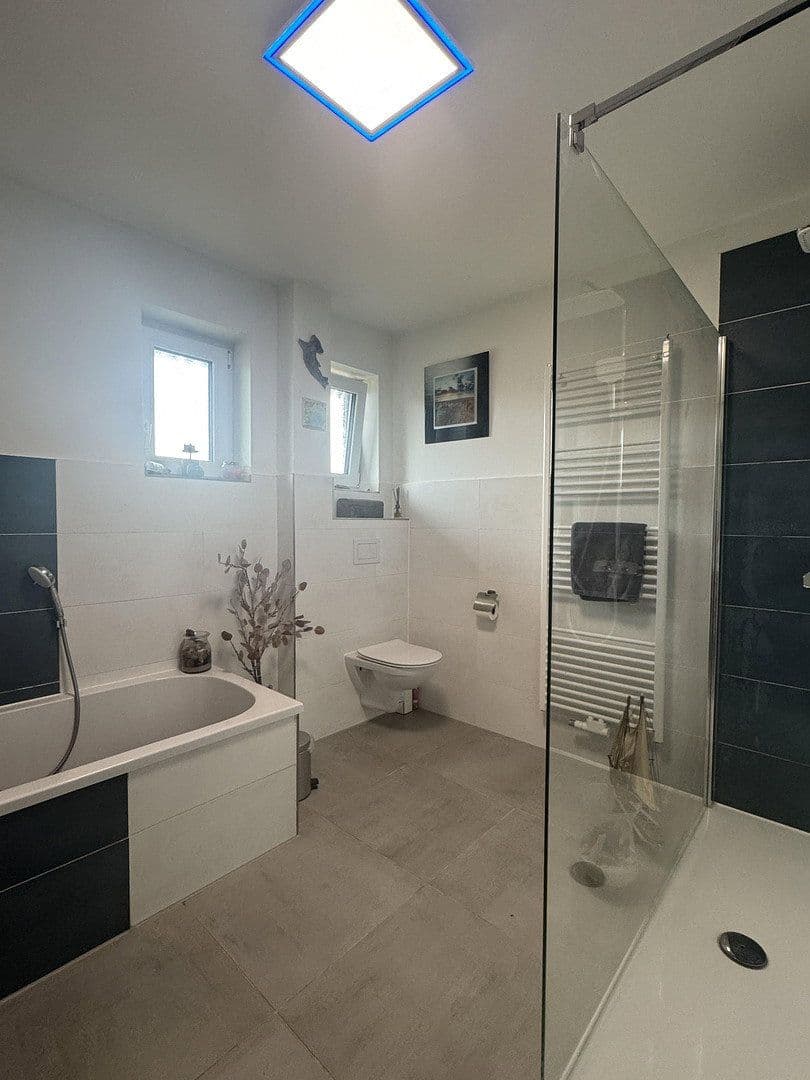 Predaj domu 198 m², pozemek 1.000 m², Hamburg, Hamburg Predaj domu 198 m², pozemek 1.000 m², Hamburg, Hamburg