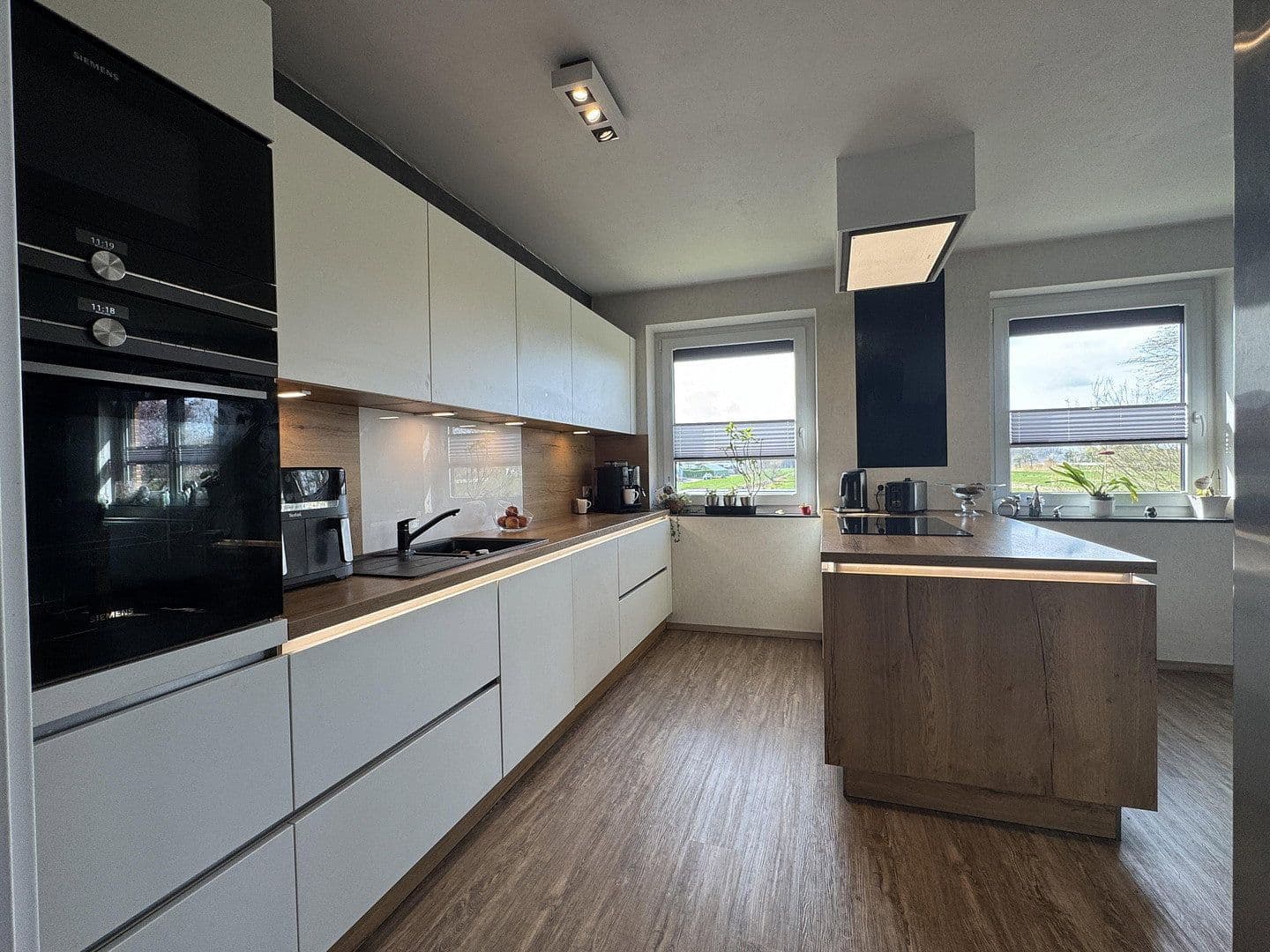 Predaj domu 198 m², pozemek 1.000 m², Hamburg, Hamburg Predaj domu 198 m², pozemek 1.000 m², Hamburg, Hamburg