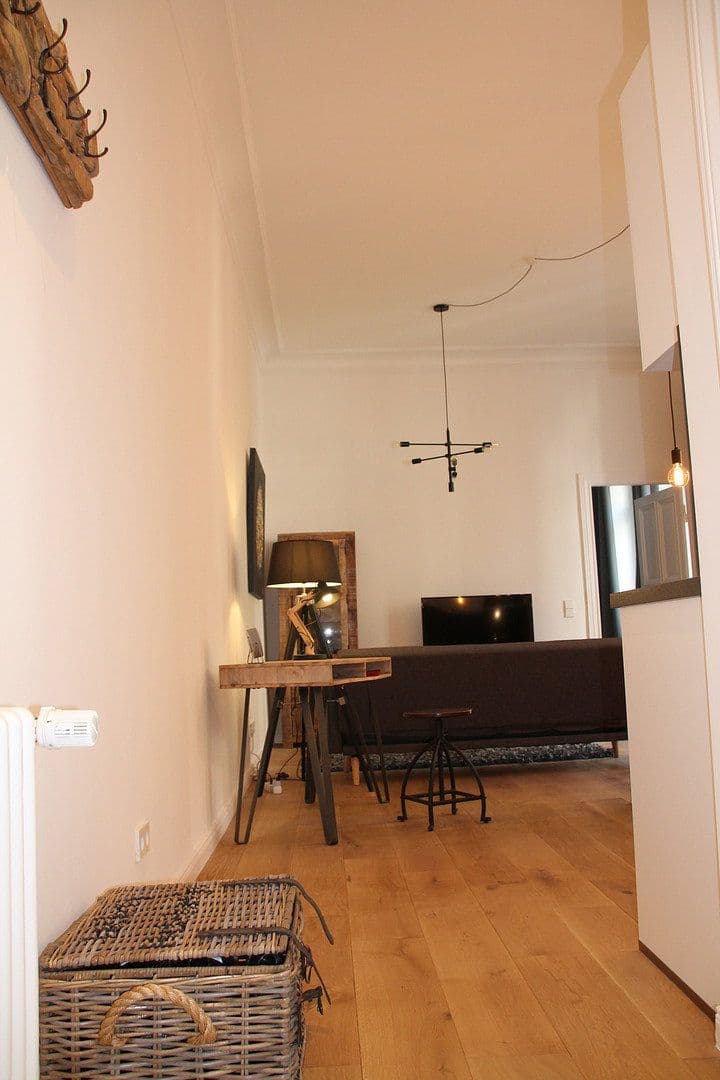 Prenájom bytu 2-izbový 53 m², Thomasiusstr. 8, Berlin, Berlín Prenájom bytu 2-izbový 53 m², Thomasiusstr. 8, Berlin, Berlín