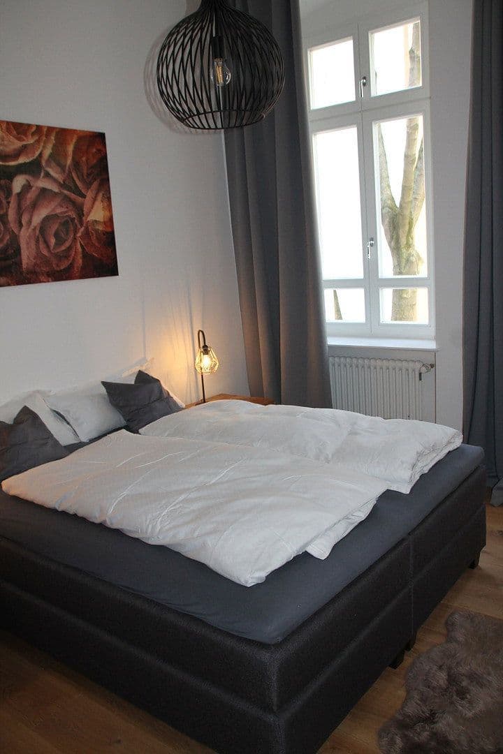 Prenájom bytu 2-izbový 53 m², Thomasiusstr. 8, Berlin, Berlín Prenájom bytu 2-izbový 53 m², Thomasiusstr. 8, Berlin, Berlín