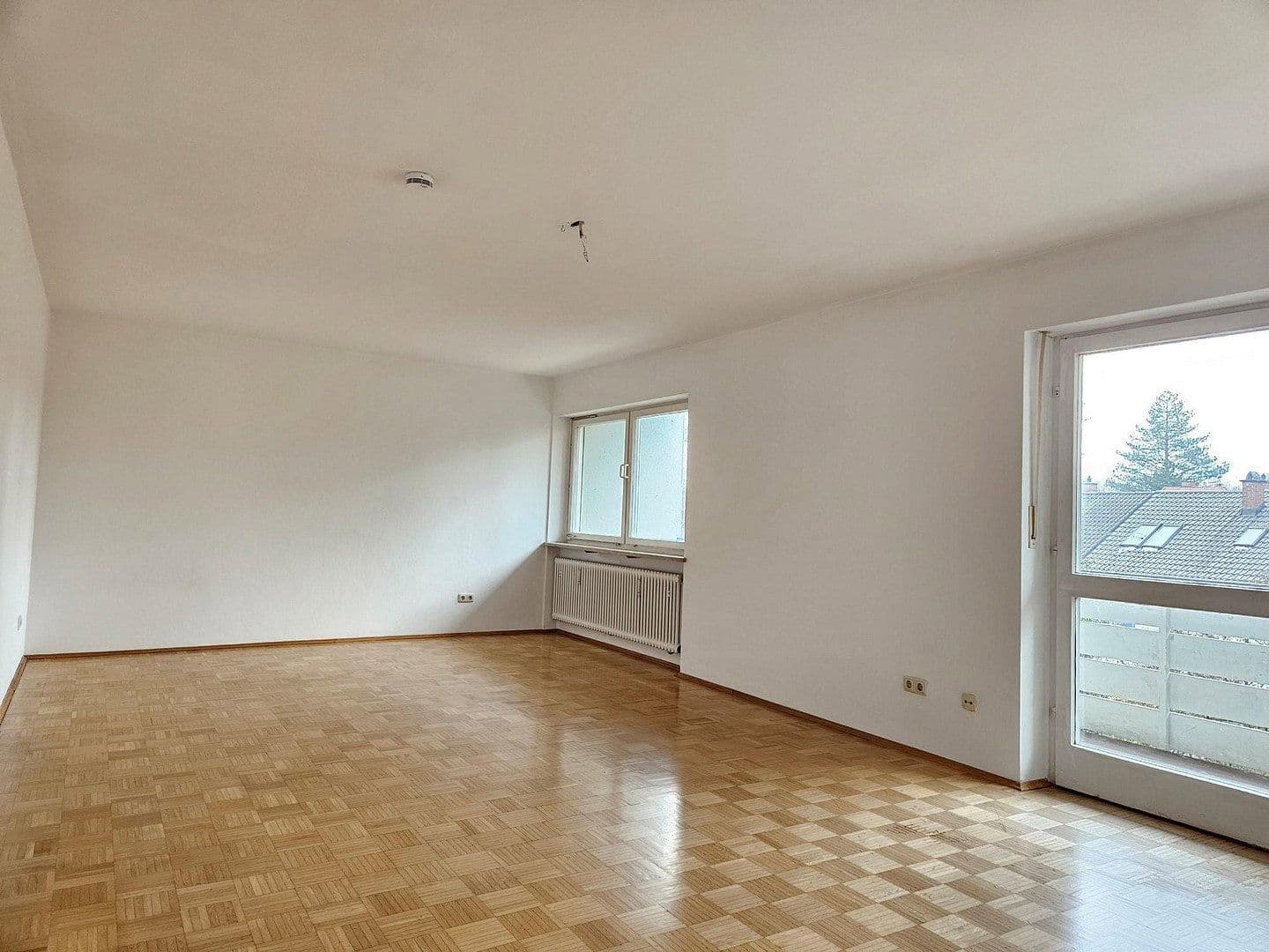 Prenájom bytu 4-izbový 109 m², Agnes-Bernauer-Str. 65, München, Bavorsko Prenájom bytu 4-izbový 109 m², Agnes-Bernauer-Str. 65, München, Bavorsko