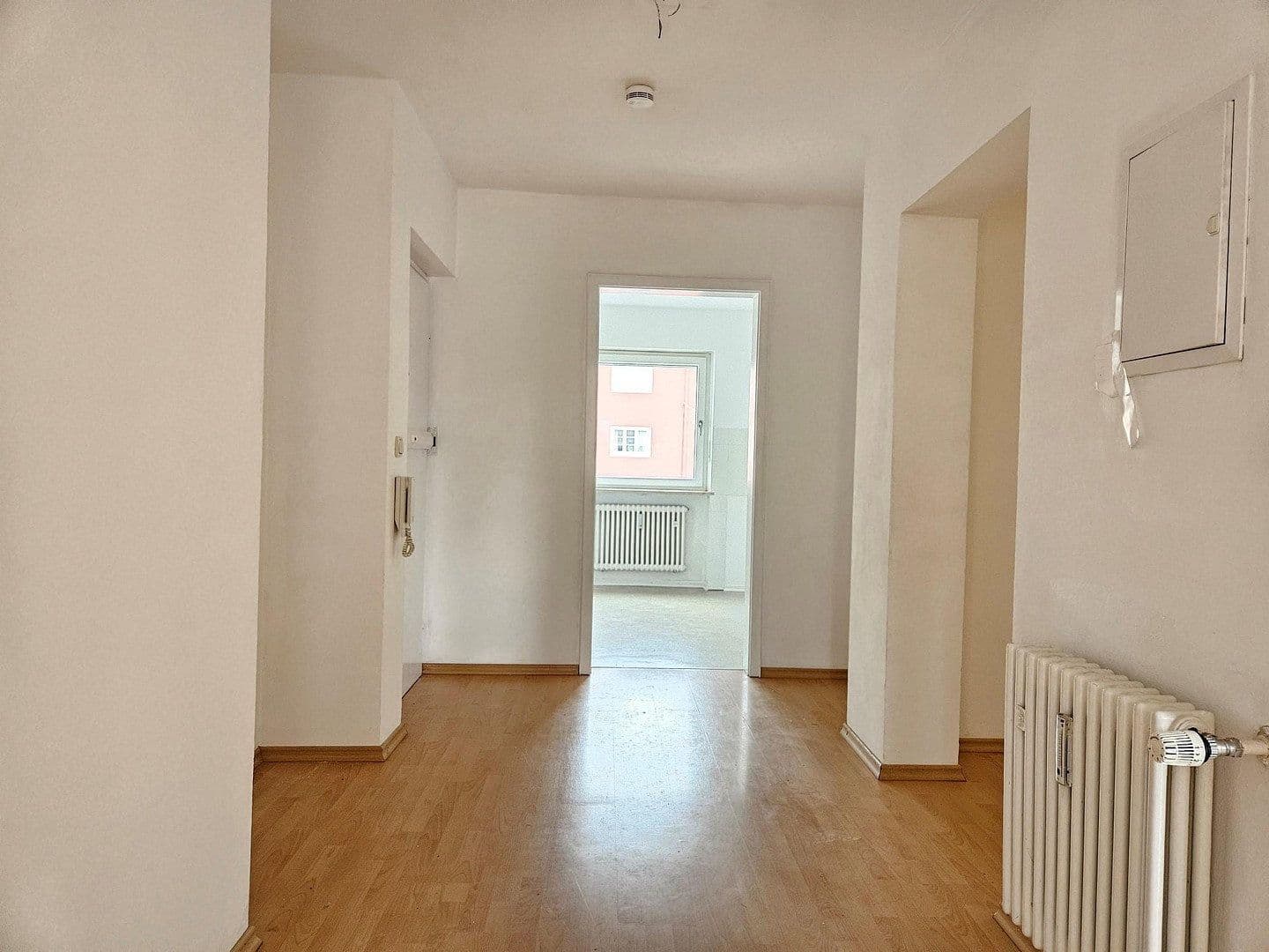 Prenájom bytu 4-izbový 109 m², Agnes-Bernauer-Str. 65, München, Bavorsko Prenájom bytu 4-izbový 109 m², Agnes-Bernauer-Str. 65, München, Bavorsko